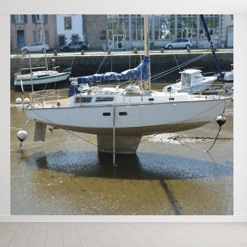 Яхта швертбот килевой