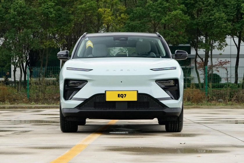 Электрический внедорожник