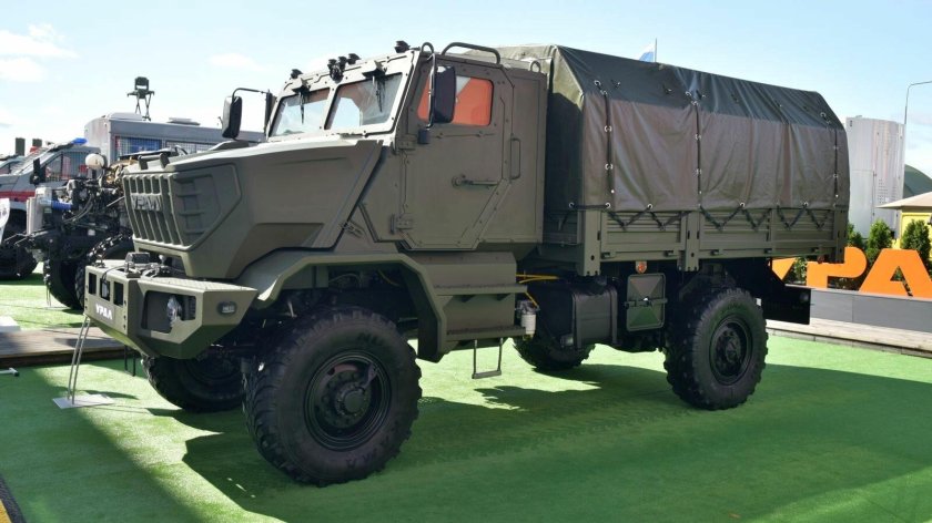 Урал 2022 грузовик военный