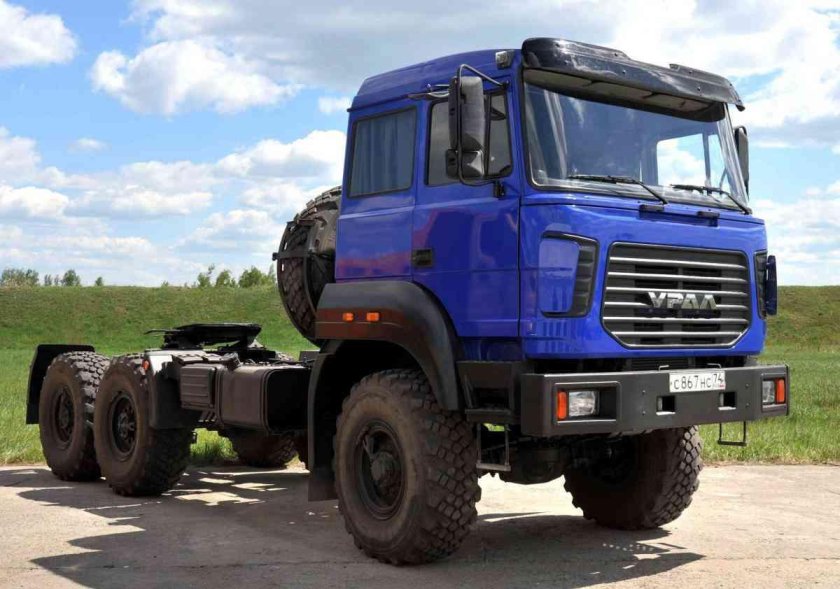 Урал Некст 6х6 тягач