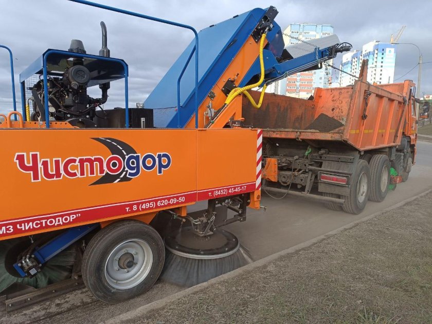 Подметальная машина чистодор