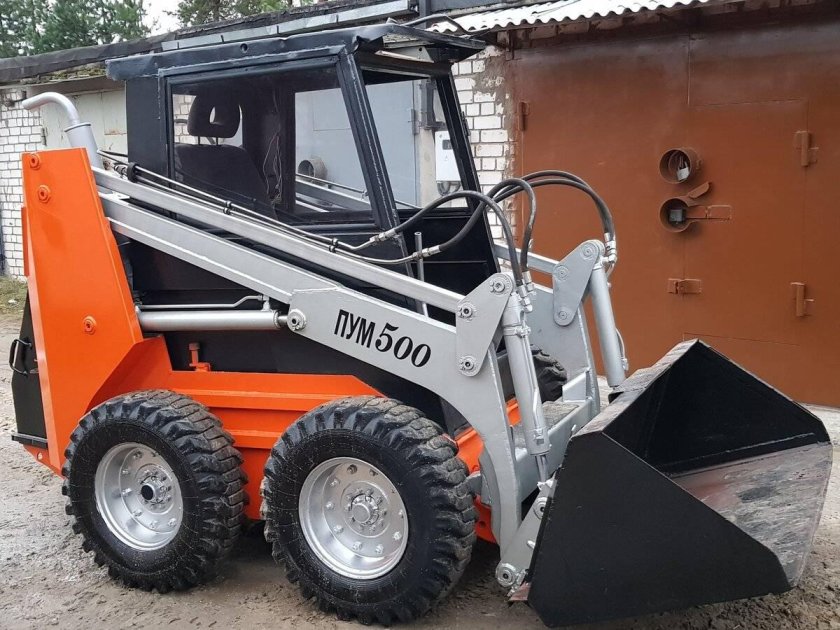 Мини-погрузчик Уралвагонзавод пум-500