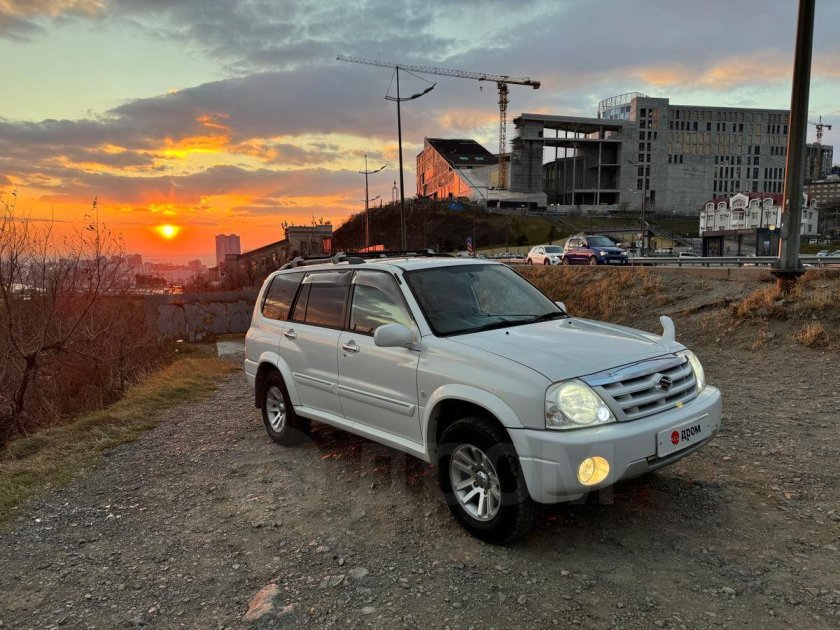 Suzuki grand vitara 2000 2.5