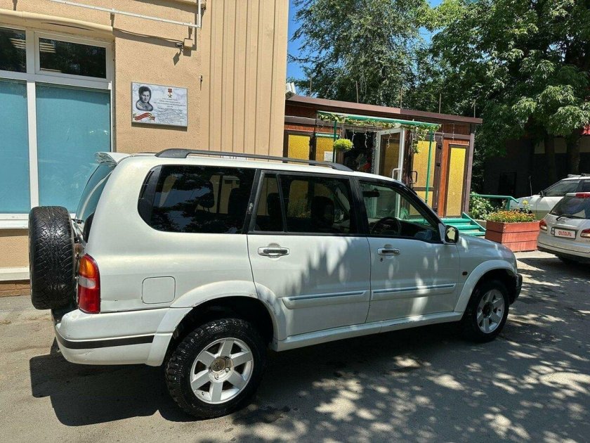 Сузуки гранд эскудо 2001