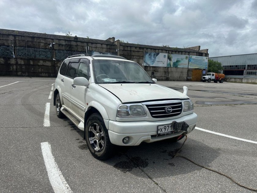 Suzuki grand vitara 2000 2.5