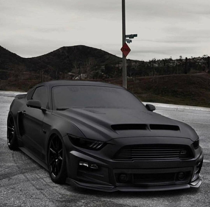 Ford mustang black