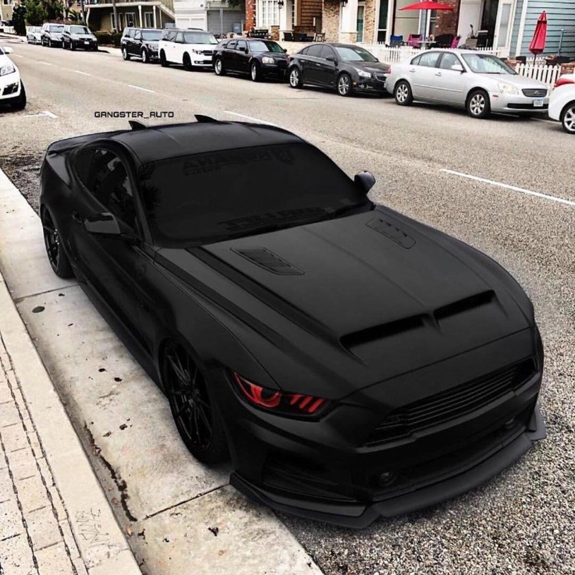 Форд Мустанг черный матовый 2020