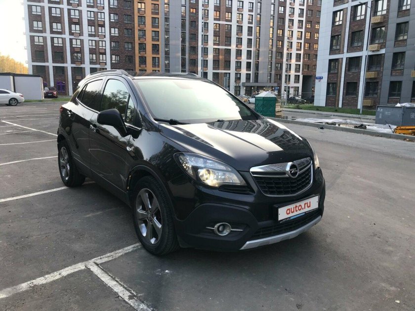 Опель мокка черный