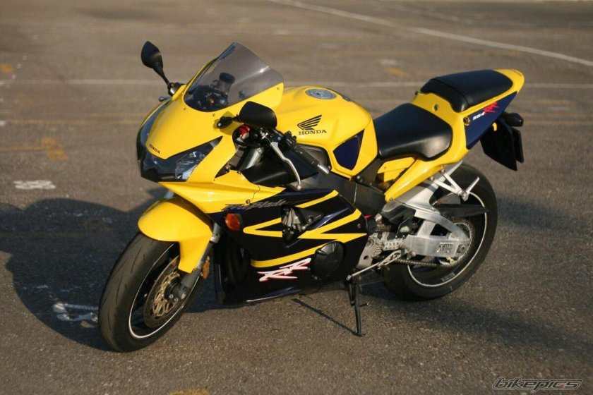 CBR 954 RR Fireblade