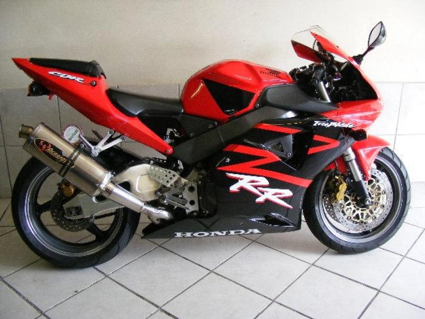 Honda cbr954rr 2002