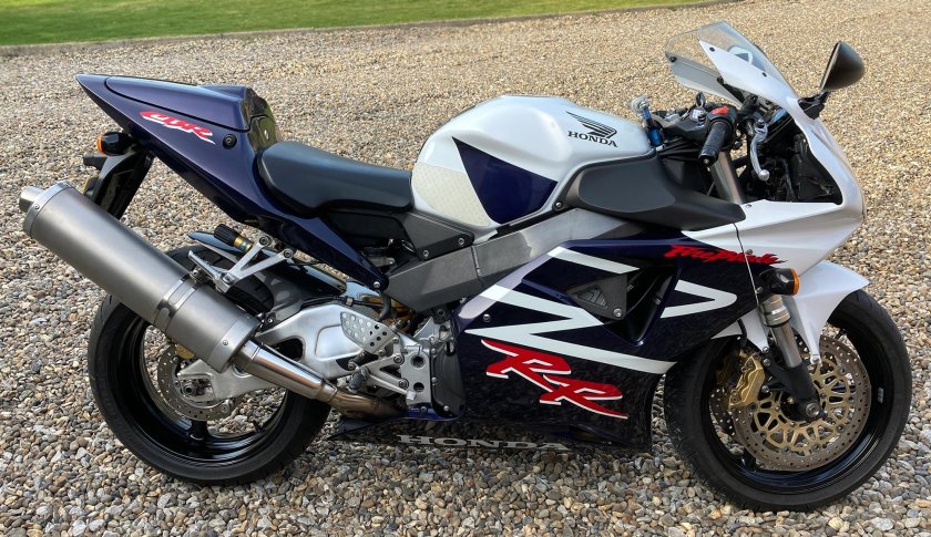 Honda cbr 954 rr fireblade