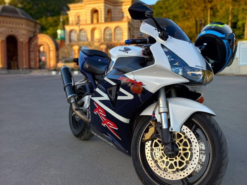 Мотоцикл BMW s1000rr