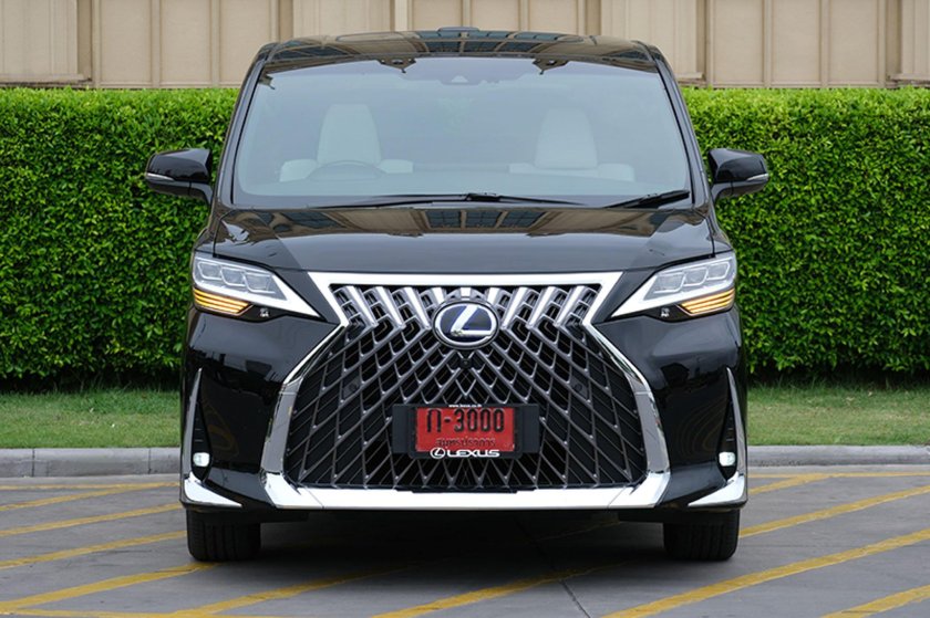 Лексус LM 300