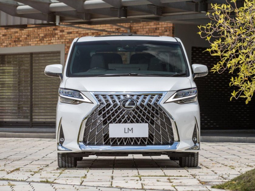 Лексус минивэн 2023