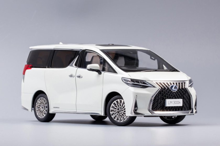 Lexus lm 300 h