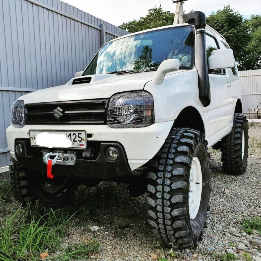 Suzuki Jimny 1