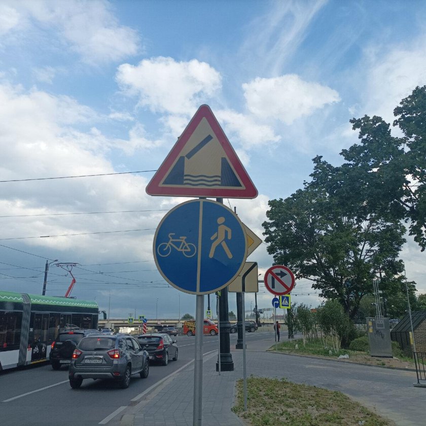 Временные дорожные знаки