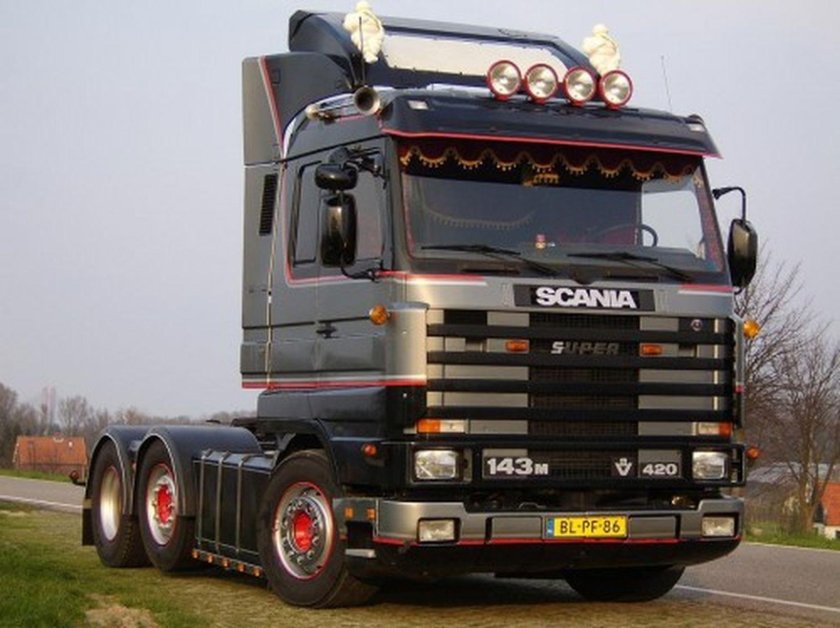 Скания r143