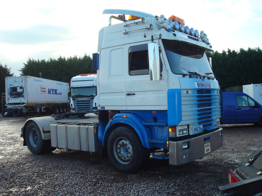 Скания r143
