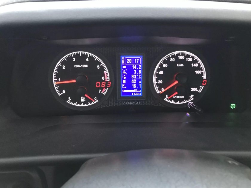 Приборка Flash x3 на ВАЗ 2114
