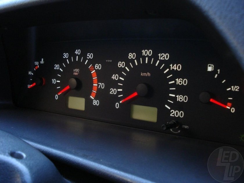 Комбинация приборов ВАЗ 2114