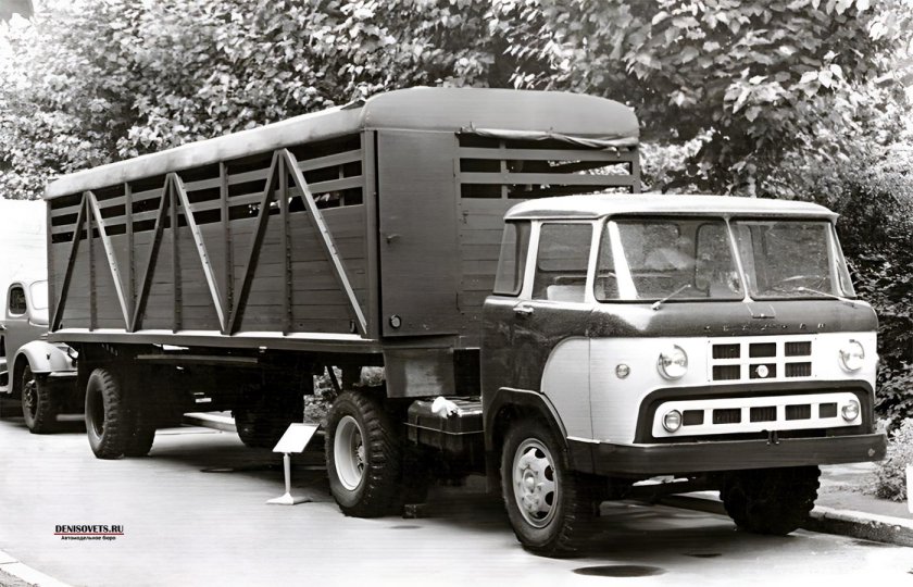 Седельный тягач каз 606 Колхида