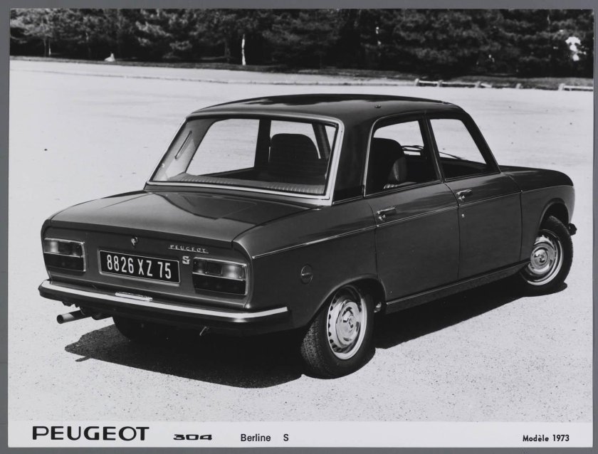 Peugeot 304 sedan