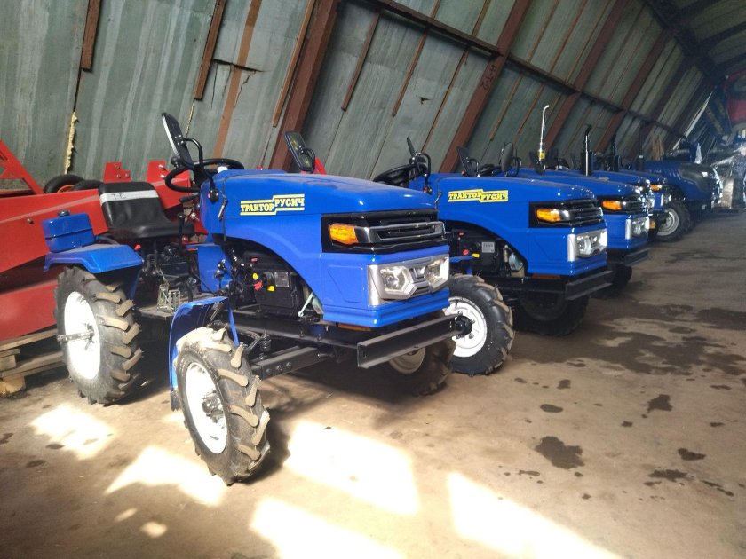 Трактор Русич