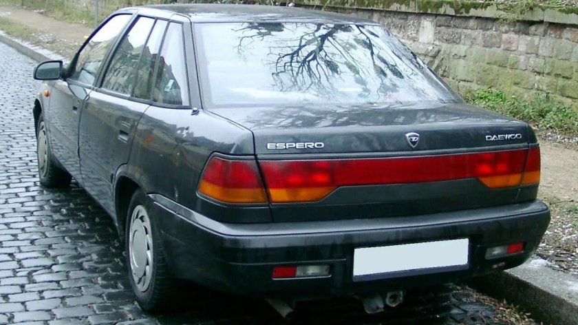 Машина Daewoo espero