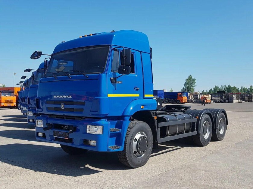 КАМАЗ-6460 седельный тягач