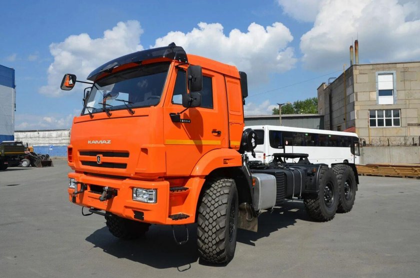 Седельный тягач КАМАЗ 53504
