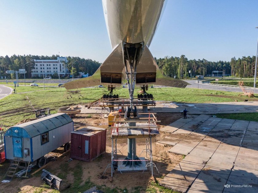 Ту-144 Жуковский памятник
