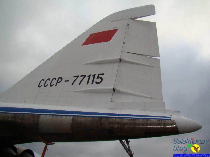 Ту 144 77115
