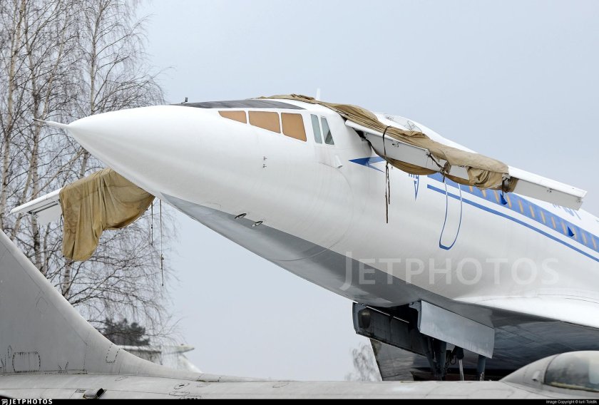 Ту 144 носовая часть