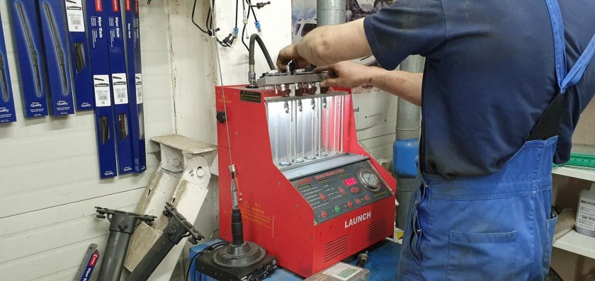 Стенд для проверки форсунок НИИАТ-625