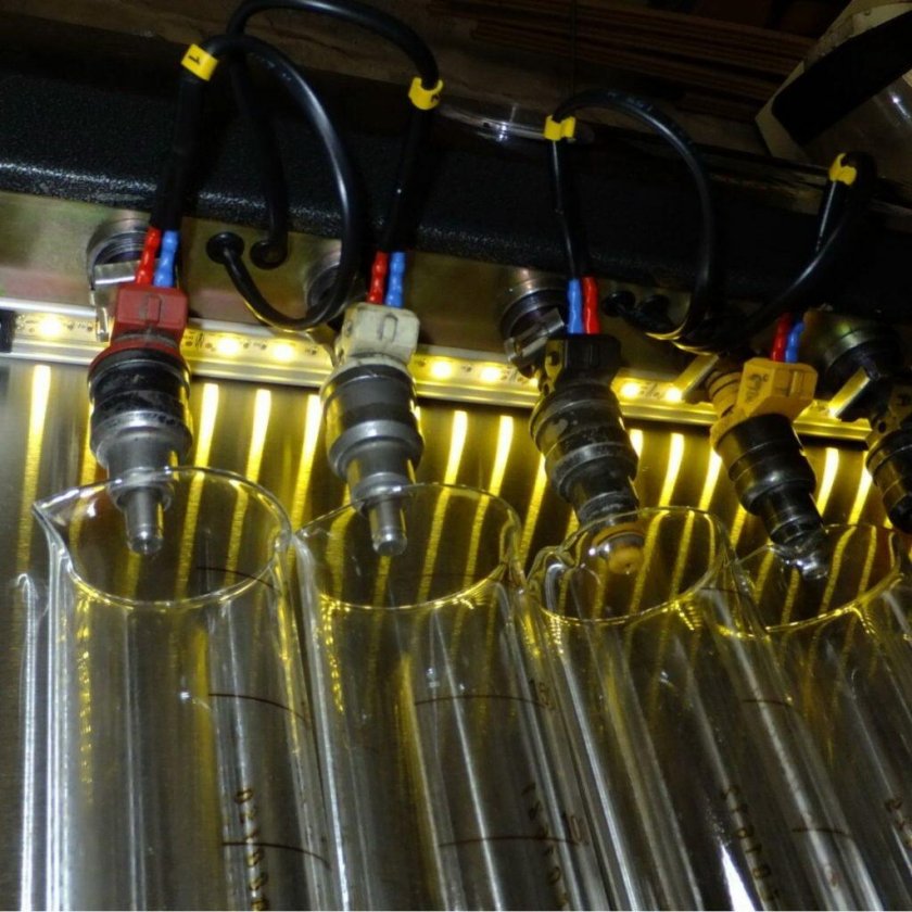 Факел распыла форсунки инжектора