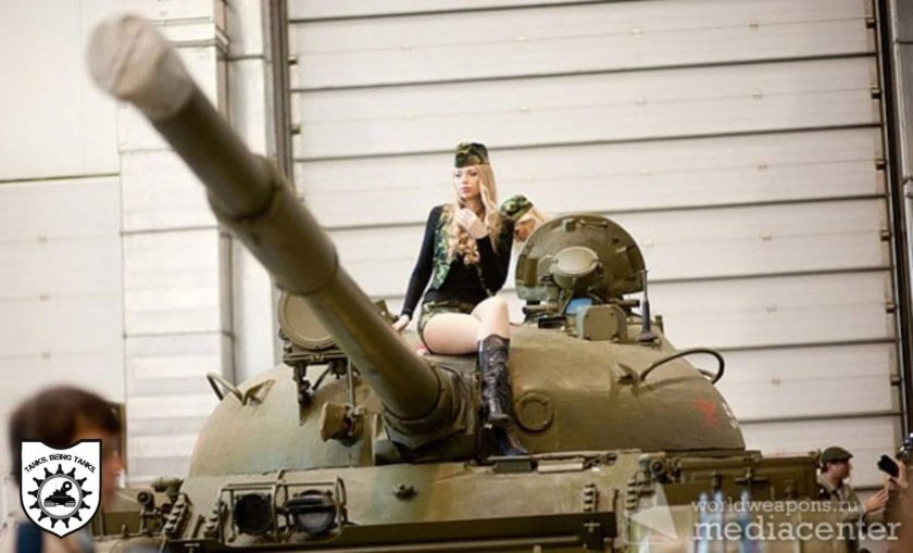 Баба на танке