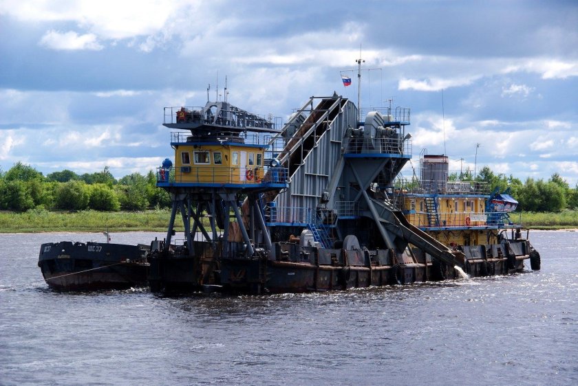 Земснаряд 601