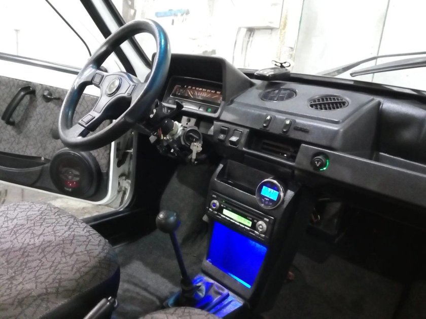 Ока 1111 салон