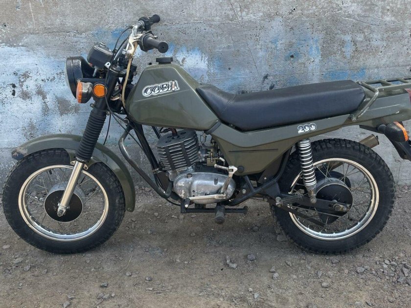 Мотоцикл зид сова 175