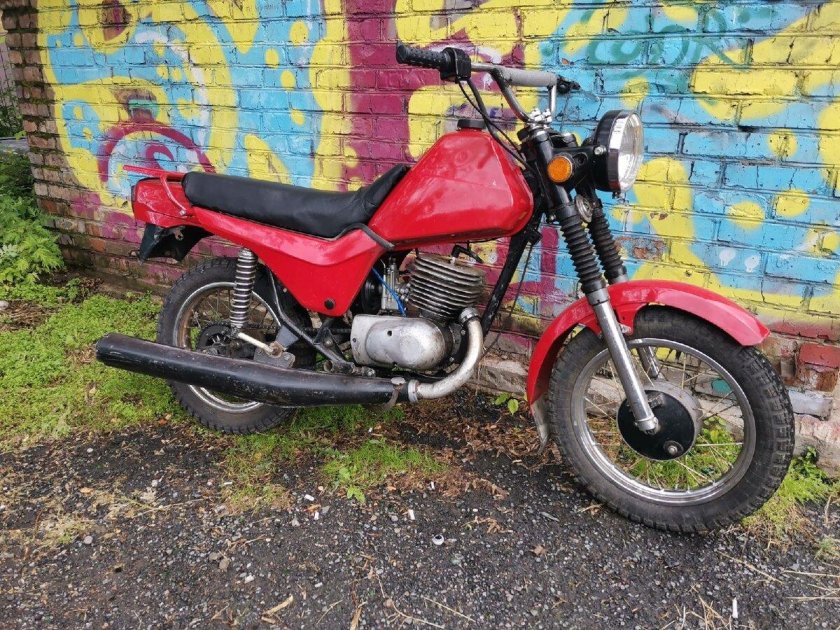 Мотоцикл зид сова 175