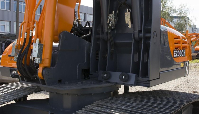 Umg e400c гусеничный экскаватор