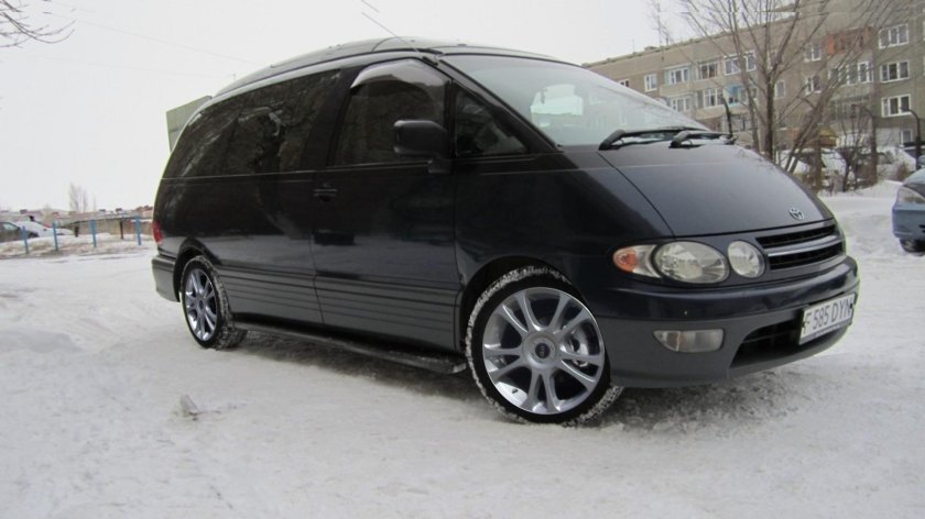 Тойота Эмина Эстима 1997