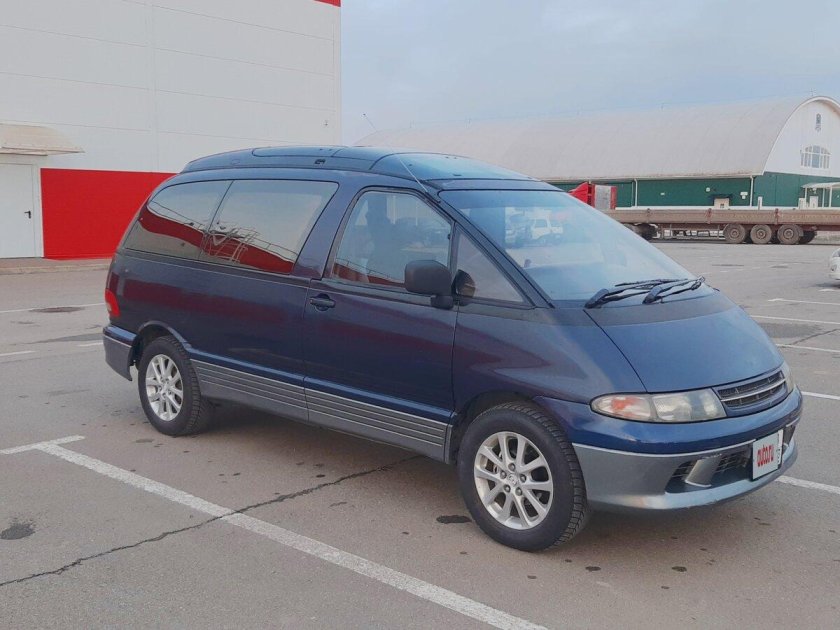 Тойота эстима люсида 1999