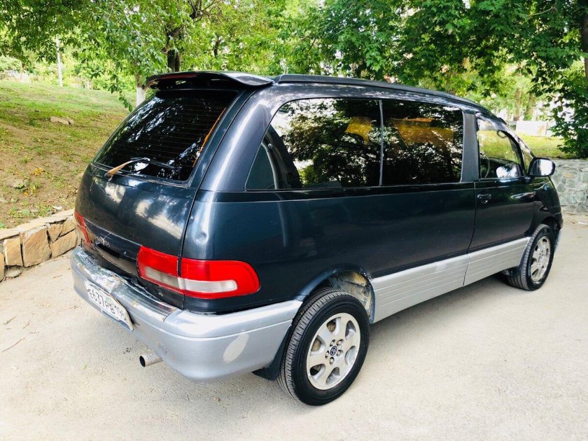 Тойота эстима 1999