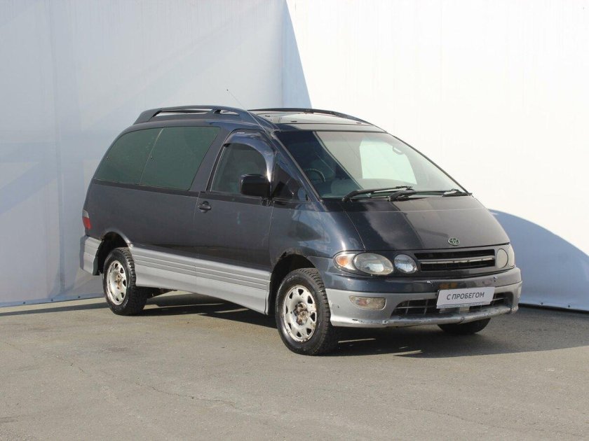 Toyota estima lucida