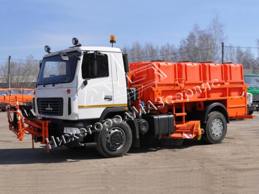 Машина комбинированная дорожная МКДС-3410