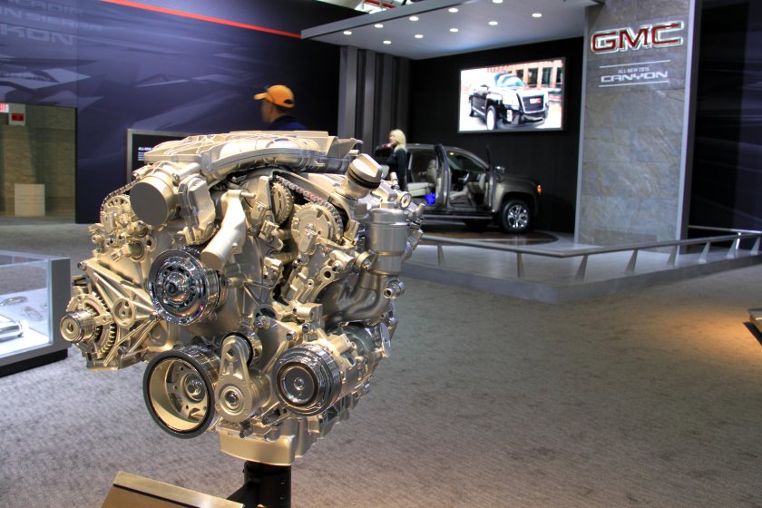 V 6 двигатель