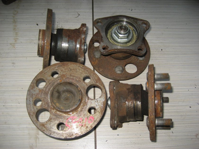 Задняя ступица Москвич 2141