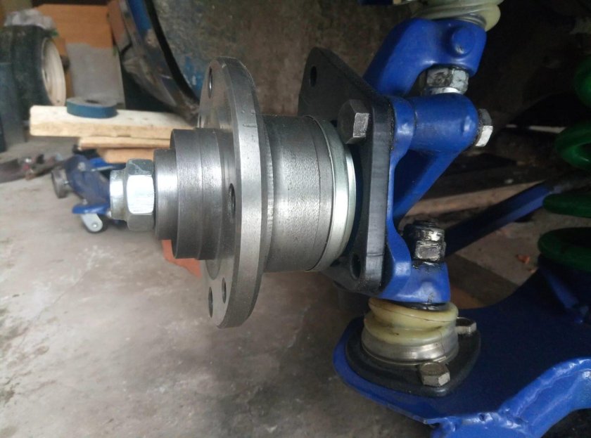 Ступица ВАЗ 2103